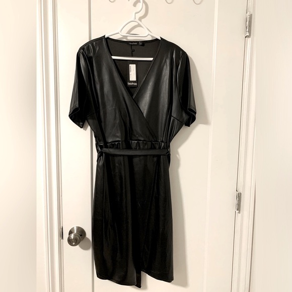 Boohoo | Faux Leather Dress | Ladies size 16 - Picture 5 of 6